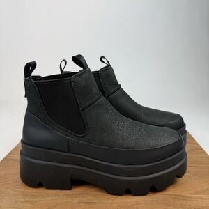 New NWOB Womens UGG Brisbane Chelsea Black Waterproof Boots Size 9.5 M
